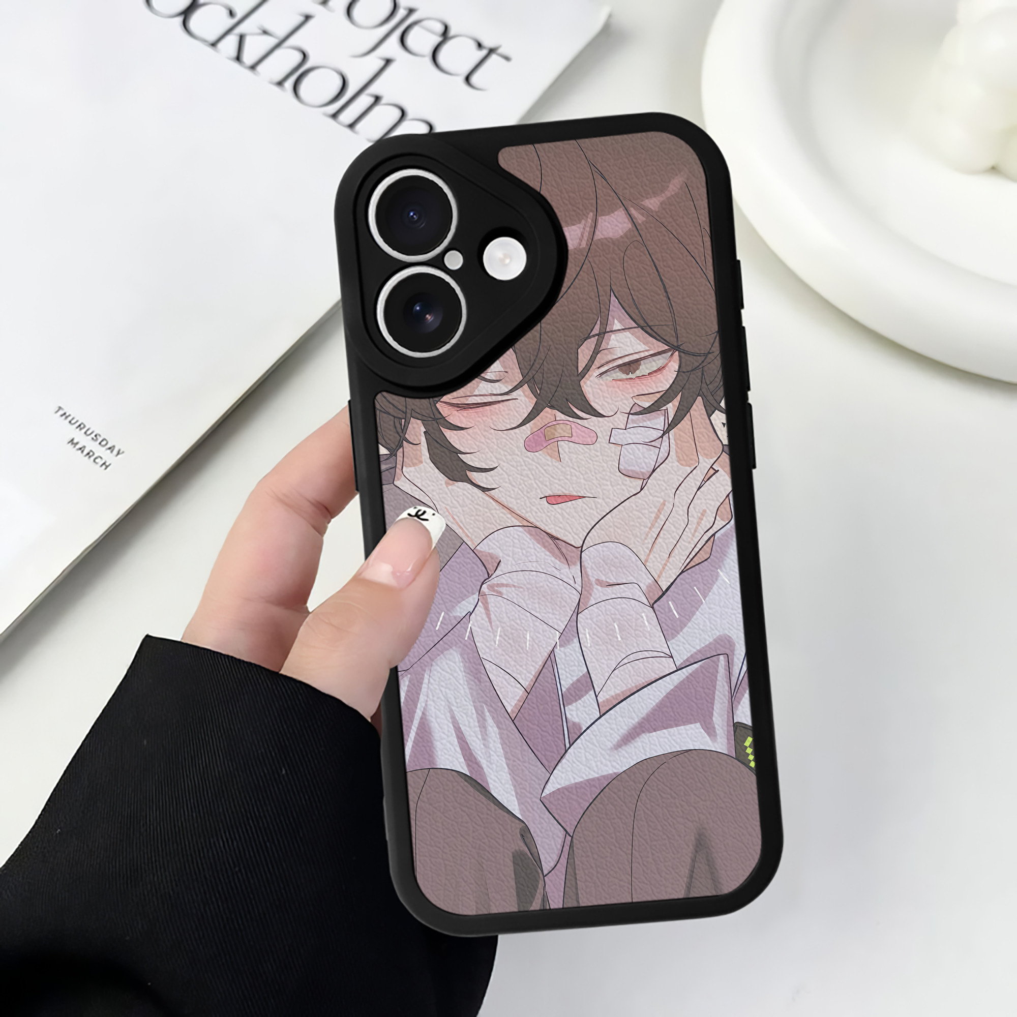 （画像用） 文豪ストレイドッグス Bungo Stray Dogs 【iPhone 16シリーズ対応】シリコンスマホケース（レザー調） 材質：シリコン